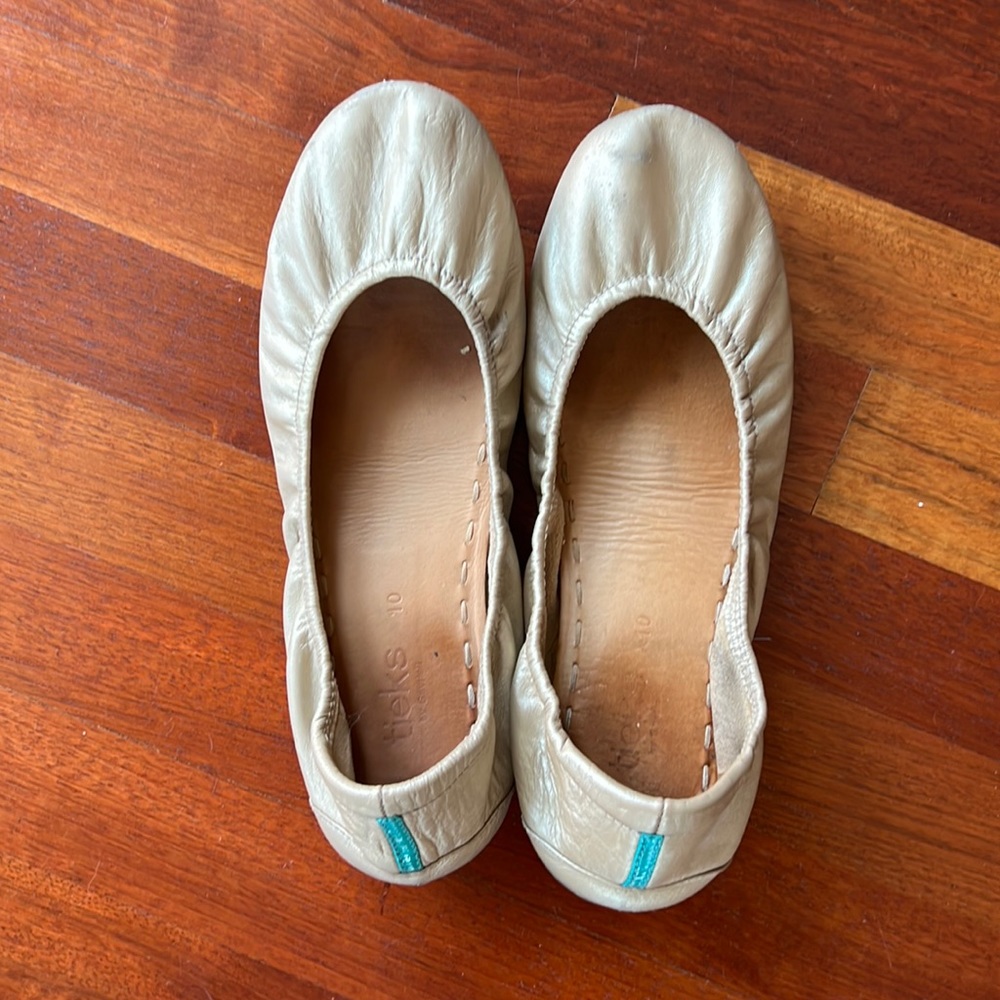 Gold Tieks